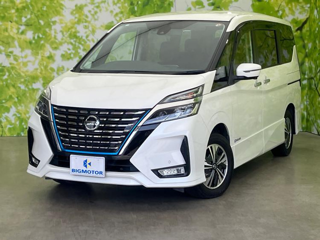 セレナ1.2 e-POWER ハイウェイスター V