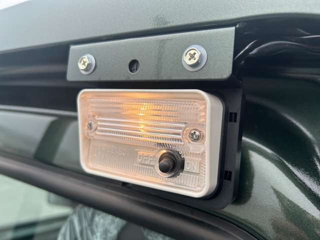 ���W����ɂ͍��i���̒��ÎԂ�V�Ԃ��������ł����W���䐔150��̑�^�W����֐��񂲗��X����������