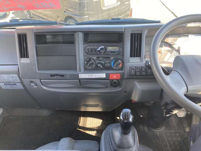 �X�^�b�t�ꓯ�A�����X�E���₢���킹�S��肨�҂����Ă���܂�!