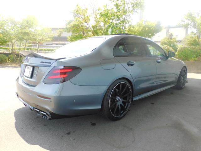 EクラスE200 ローレウスエディション