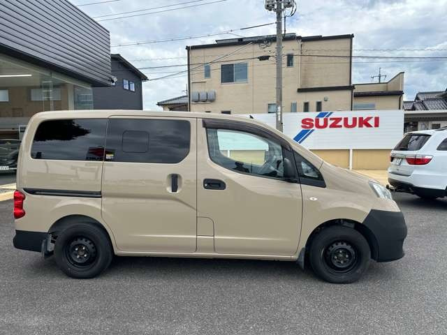 NV200バネットバン1.6 DX