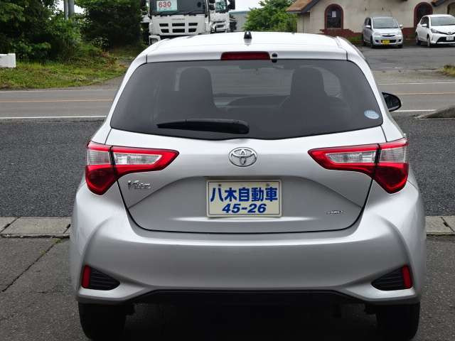 ヴィッツ1.3 F 4WD