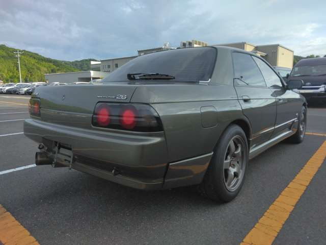 日産 スカイラインGT-Rセダン 2.6 オーテックバージョン 4WD 日産 スカイラインGT-Rセダン 2.6 オーテックバージョン 4WD
