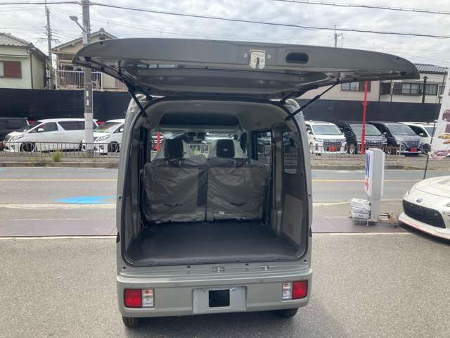 �V����CVT�̗̍p�ŗD�ꂽ�R�������!���S�����t�ň��S�A�y�������s�ł��܂�!�L�������͑��ʂȉו��̐ύڂ��\!�V�[�g�A�����W�ł��g�p�V�[���L����܂�!���d������v���C�x�[�g�܂ŋ��������ɂȂ邨�Ԃł�!