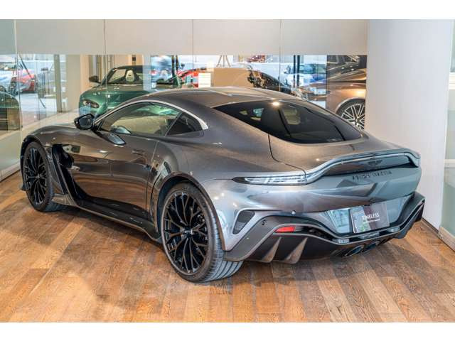 V12ヴァンテージ