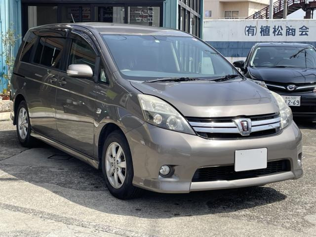 アイシス1.8 プラタナ