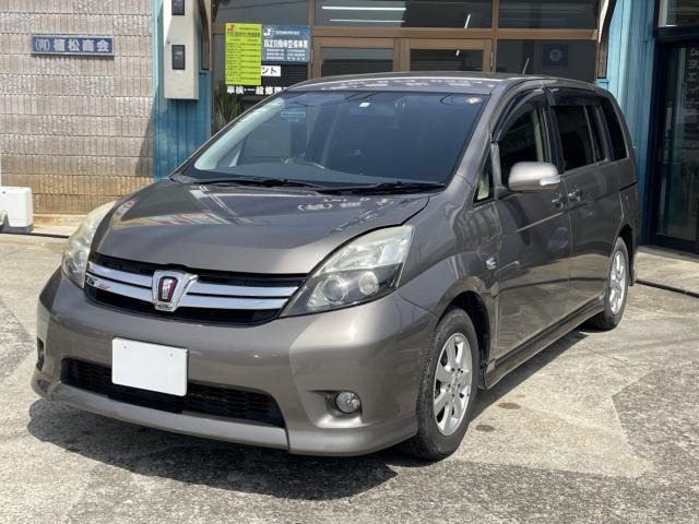 アイシス1.8 プラタナ