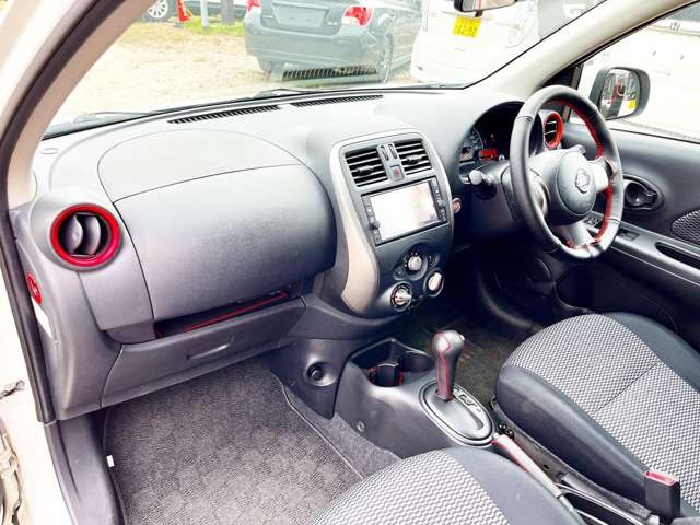 ���l�I�h���C�u���َx�X���̒��ÎԂ������ɂȂ��Ē������肪�Ƃ��������܂�!���X�͍���5���������ɖʂ��Ă���A�̂ڂ肪�ڈ�ƂȂ��Ă���܂�!