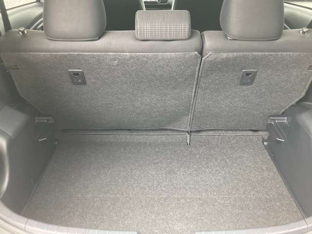 �݌Ɏԗ��Ɋւ��Ă͂��q�l�ɂ��ǂ����̂����񋟂���ׂɕi���ɍS���Ďd������s���Ă���܂��B�e���Ԃ̏�Ԃ͂��ꂼ��ł��̂ł����k���ɓ��X�X�^�b�t�������������Ē����܂��̂ł����S���������܂��B