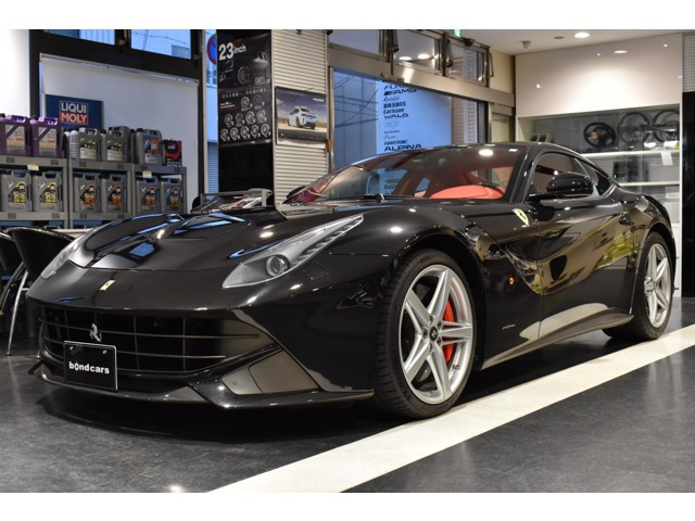 F12ベルリネッタ(フェラーリ) F1 DCT　カーボンドライバーゾーン 中古車画像