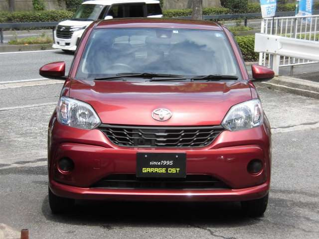 人気のパッソが希少の4WDで、地デジフルセグナビで、Bluetoothで、バックカメラで、衝突軽減システムで、車検2年整備付きで、全国ロング保証付24ヶ月又は3万キロまで付いて驚きの価格^^