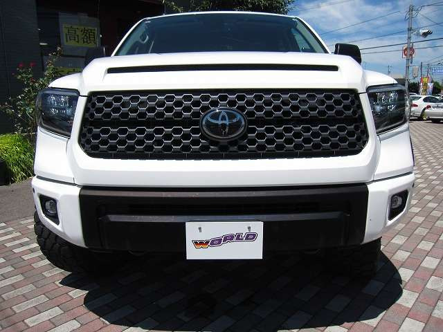 タンドラクルーマックス SR5 5.7 V8 4WD