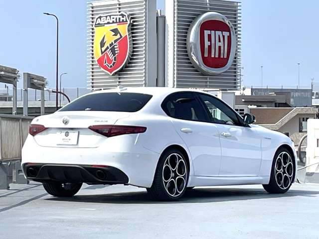 ジュリア2.0 ターボ ヴェローチェ