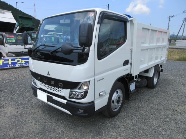 キャンターダンプ