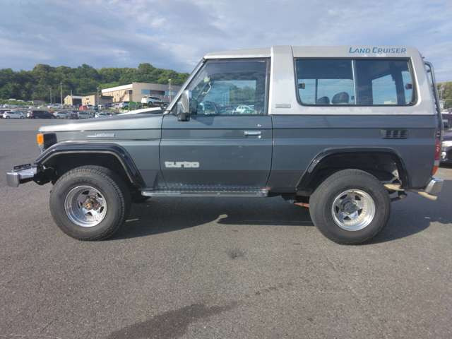 トヨタ ランドクルーザー70 3.4 LX FRPトップ ディーゼル 4WD トヨタ ランドクルーザー70 3.4 LX FRPトップ ディーゼル 4WD