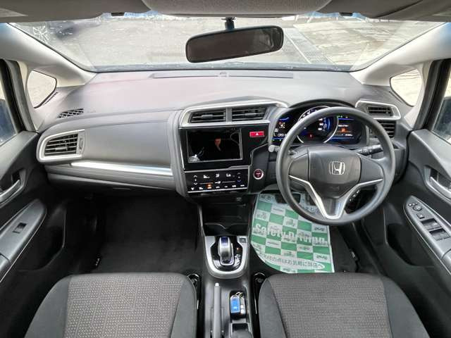 フィット1.5 ハイブリッド Fパッケージ 4WD