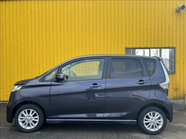 ★〈自社ローン〉取り扱い★軽スマイル福岡店は、福岡県糟屋郡粕屋町に店舗がある中古軽自動車専門店です!朝10時〜夜19時まで営業中です!※水曜日は定休日となっております。