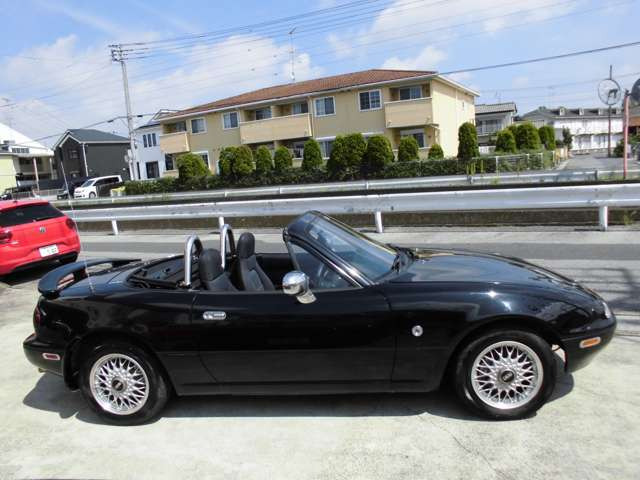 マツダ ロードスター 1.8 Sスペシャル ガレージ保管禁煙車 208.0万円