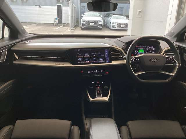 Q4スポーツバックe-tron40 アドバンスド