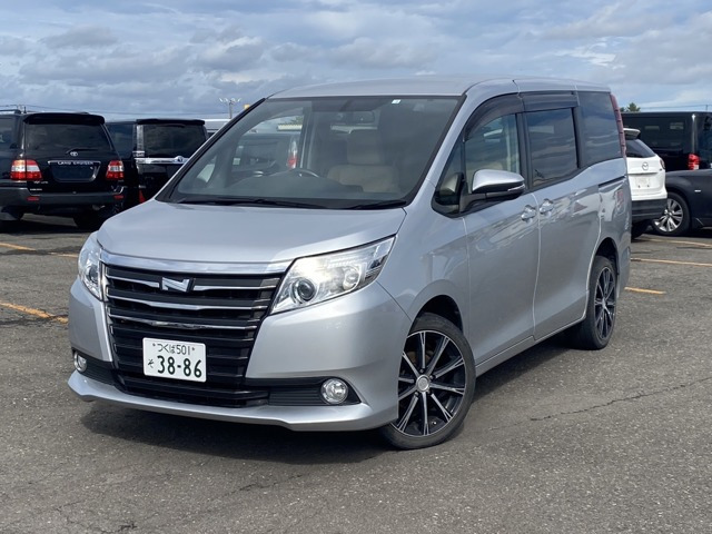 ノア(トヨタ) 2.0 G 4WD　パワースライドドア 中古車画像