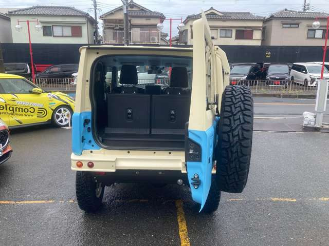 �_���h�f���J�[�d�l���v�^�[�y�C���g�������������������Ă��܂��V�Ԃ��炨�D�݂̃J�X�^���R���v���[�g�J�[����\�e�L���W���j�[�p�[�c���[�J����p�[�c�`���C�X�\�ł�