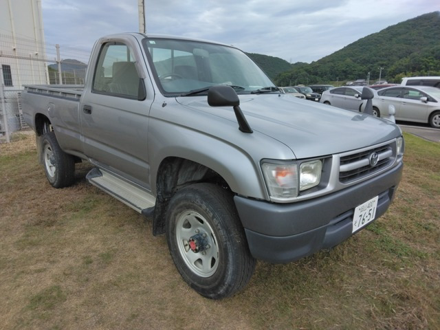 ハイラックス(トヨタ) 3.0 デラックス シングルキャブ 低床 ディーゼル 4WD　3000ccディーゼル 4WD 5MT 中古車画像