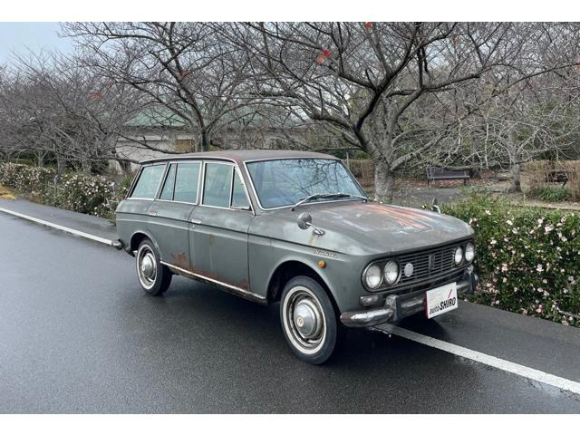 ダットサンブルーバード