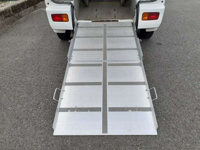 アトレーワゴンフレンドシップ スローパー リヤシート付仕様 4WD