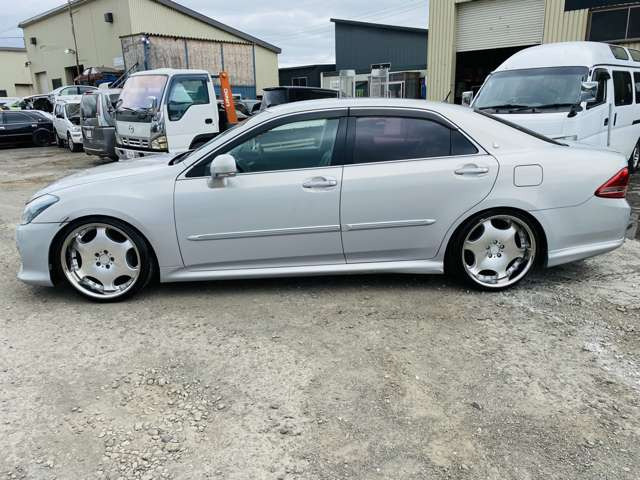 �K���[�W�C�t�B�j�e�B�ɂ͑����A�Ԏ�l�X�ȍ݌ɂ��������܂��B�����Ƃ��C�ɓ���̈��ɏo���͂��ł���