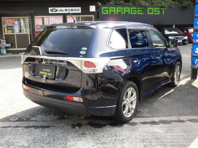 一部離島を除く全国のナンバーが当店で取得可能です。広島県以外からのご購入でもユーザー様がわずらわしい事務処理をする必要はございません。陸送も可能ですし、当店でナンバーが付いた状態でのお渡しも可能です。