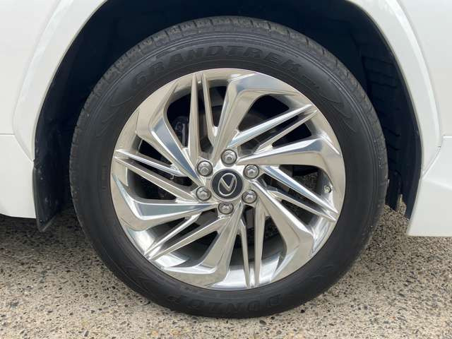 LX600 エグゼクティブ 4WD