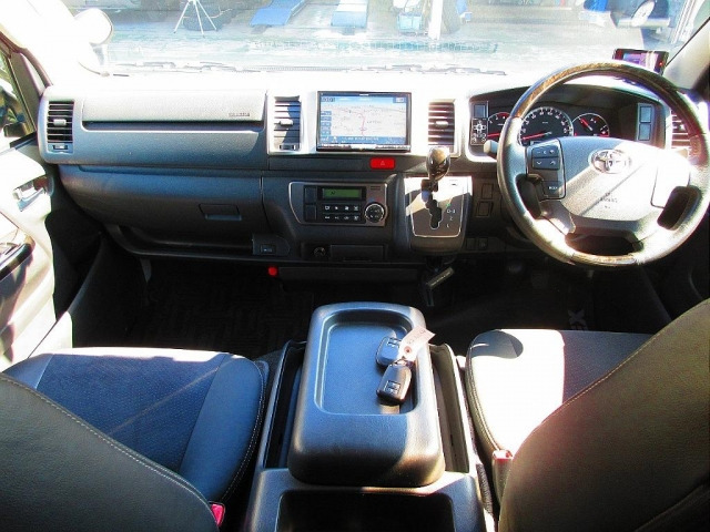 ハイエースバン3.0 スーパーGL ダークプライム ロング ディーゼル