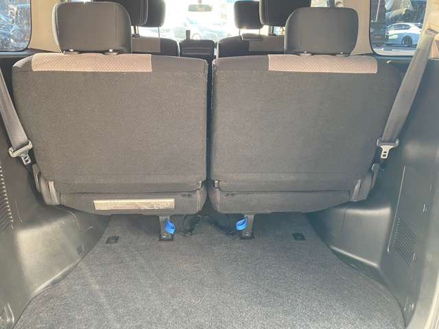 彦根インターからお車で3分とアクセス便利!近くには有名観光地の彦根城もありますので、観光と合わせてのご来店も良いですね♪活気溢れる自慢のスタッフがお客様のご来店をお待ちしております!