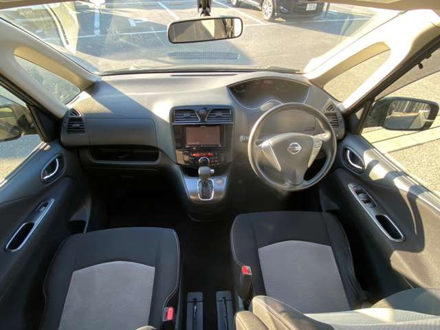 在庫車両に関してはお客様により良いものをご提供する為に品質に拘って仕入れを行っております。各お車の状態はそれぞれですのでご商談時に当店スタッフがご説明させて頂きますのでご安心くださいませ。