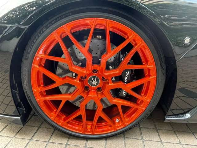 �C�ɂȂ邨�Ԃ�����܂�����E�̓d�b�ԍ����璼�ڂ��X�ɂ��₢���킹���������B�x�����@����ԗ����A��Ԃ܂łȂ�ł������������Ē����܂��B�X�^�b�t�ꓯ���A�����҂����Ă���܂��B