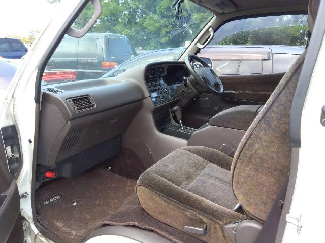 ハイエース3.0 スーパーカスタムリミテッド ミドルルーフ ディーゼル 4WD