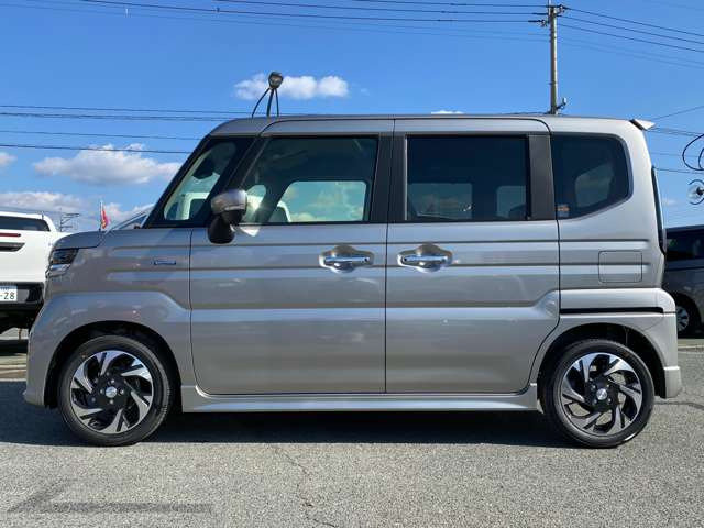 �S�ԁA���ЃN���[�j���O�ς݂ł��B���̏�ԂȂǂ����Ԃ��m�F�ł��ȏꍇ�͉摜�ł��_��܂łɑł����킹�����Ă��������܂��B