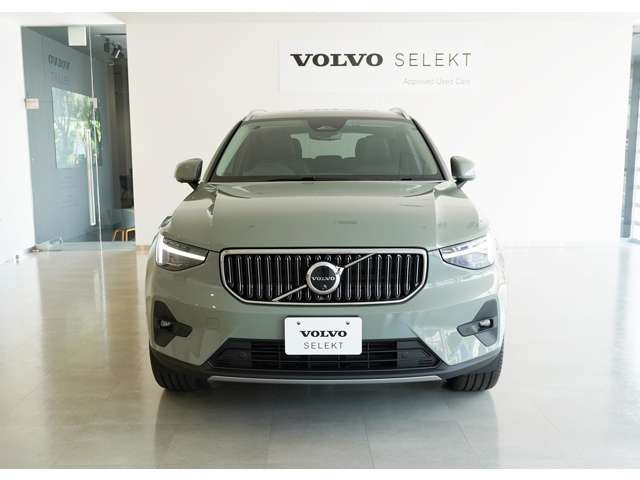 XC40ウルトラ B4 AWD 4WD