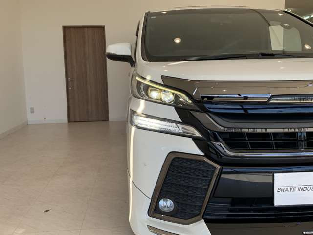 トヨタ ヴェルファイア 2.5 Z Aエディション ゴールデンアイズ 1