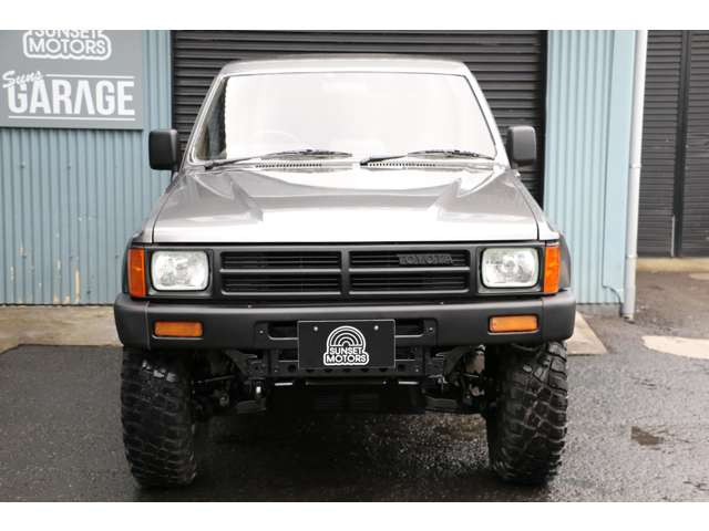 トヨタ ハイラックスサーフ 2.0 SSRリミテッド 4WD Nox適合 新品