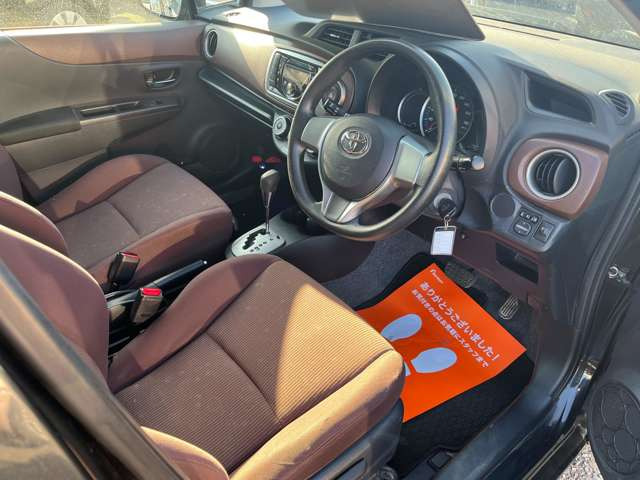 ヴィッツ1.3 ジュエラ 4WD