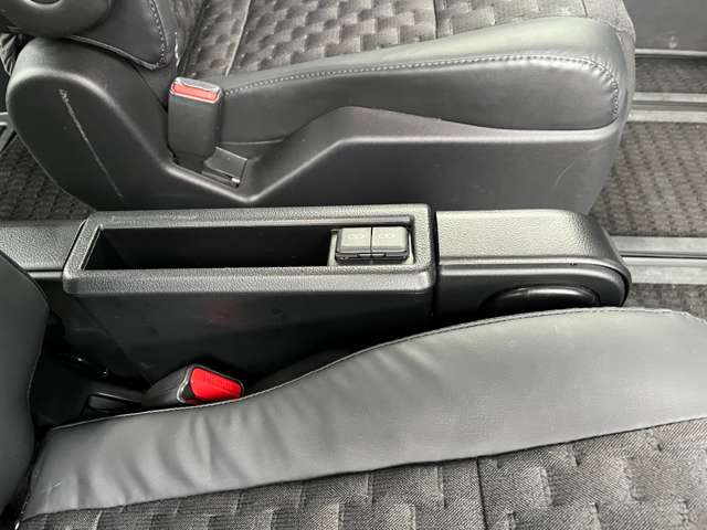 �����Ō��Ԃ����ɗ��鎖���o���Ȃ����q�l�͂����k���������܂����C�ɂȂ镔���͎ʐ^��������v���܂���