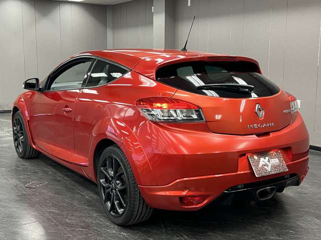 【全国納車可】一部離島を除く、全国ご納車対応しております。北海道から沖縄まで、提携陸送会社にてお届けいたします。