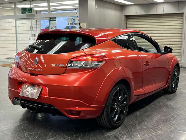 【ローン取扱】各種オートローンお取り扱い御座います。頭金ゼロ、最長10年までご利用可能です。仮審査は簡単Web入力にて無料で承ります。