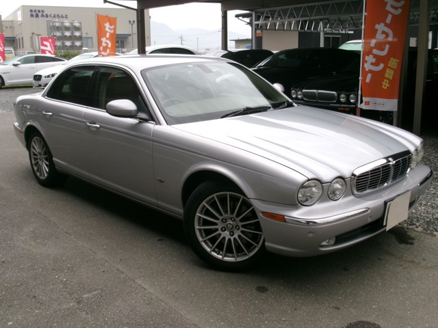 XJ(ジャガー) XJ 3.0 エグゼクティブ　バックカメラー 中古車画像