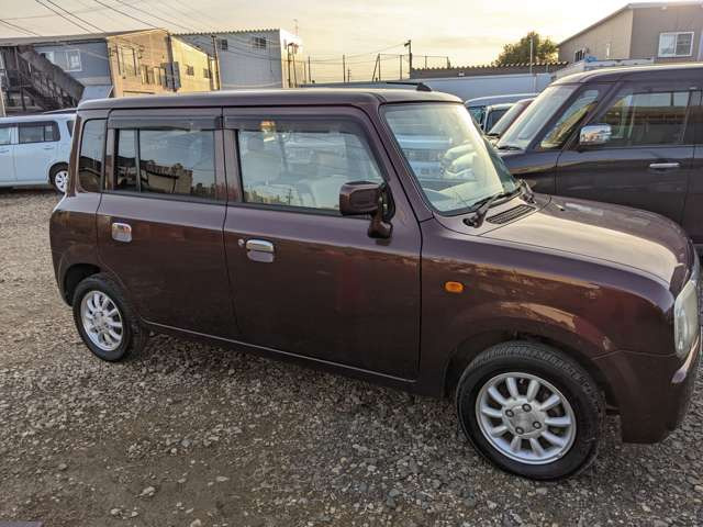 �X���ɂ͏펞30�䂩��40��̎Ԃ����p�ӂ��Ă���܂��B