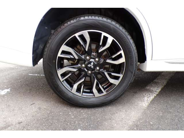 カーセンサーアフター保証・クイックモーション保証は1年〜3プラン選べる保証★使用頻度にあわせてお選びいただけます 無料レッカー・全国どこでもで修理可能 ガス欠、バッテリー上がり、タイヤ交換等ついてます