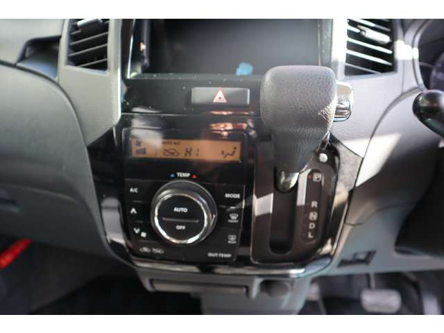 ���X������闝�R��1.���l���ő�300��݌�!2.�Z���X�̗ǂ��d����! 3.����60��̔��̔���グ! 4.�X�^�b�t�̐l�ԃX�L��! 5.�����ӂ��i��������! 6.���S�̃A�t�^�[1�N���s�ۏ� !�ł�