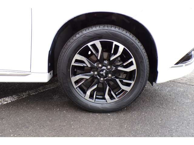 グループ在庫150台以上 在庫にない車も探せます★今必需品のドライブレコーダーも取り付け可能です 本店ではヴェルファイア ロードスター クラウン LS スカイライン マークX 86 在庫も豊富