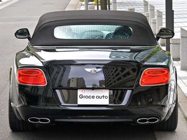 コンチネンタルGTコンバーチブルV8 4WD